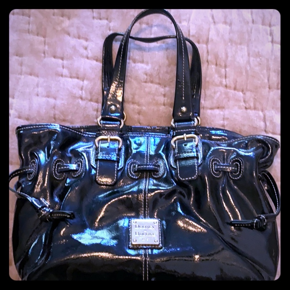 Dooney & Bourke Handbag